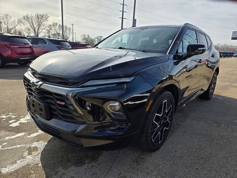 Used 2023 Chevrolet Blazer RS w/ Driver Confidence II Package image 3