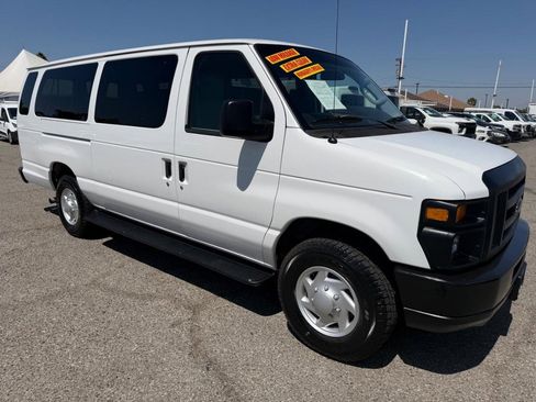 Used 2009 Ford E-350 and Econoline 350 Extended Wagon Super Duty RWD image 3
