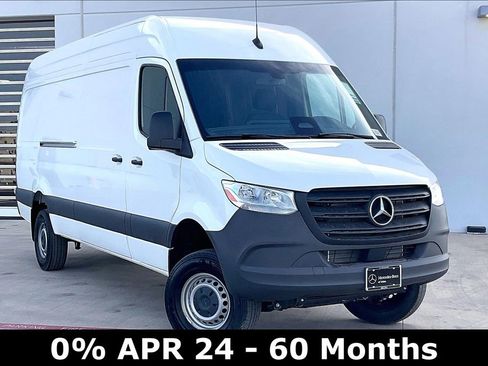 New 2025 Mercedes-Benz Sprinter 2500 image 1