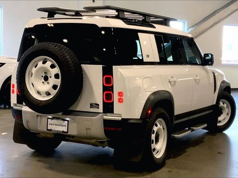 Used 2023 Land Rover Defender 110 S image 12