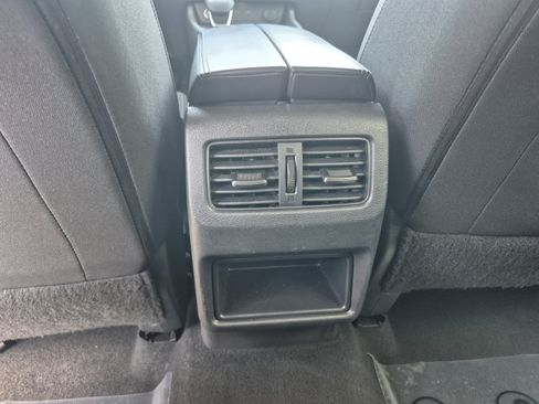 Used 2021 Nissan Rogue S FWD image 16