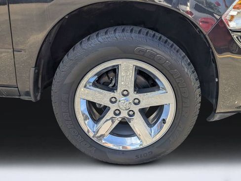 Used 2018 RAM 1500 Express w/ Express Value Package AWD/4WD image 10