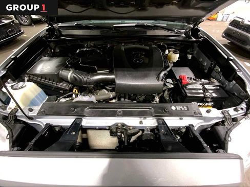 Used 2019 Toyota Tacoma SR5 image 31