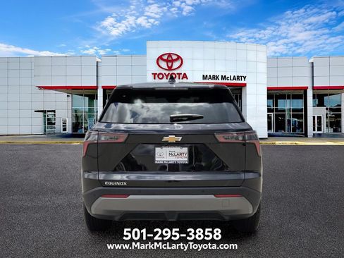 Used 2025 Chevrolet Equinox LT FWD image 4