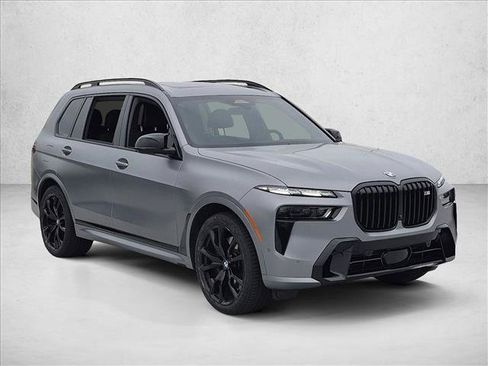Used 2024 BMW X7 M60i w/ Executive Package AWD/4WD image 3