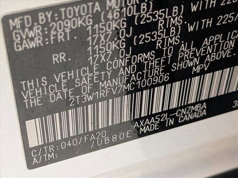 Used 2021 Toyota RAV4 XLE image 22