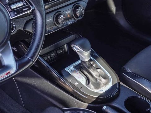 Certified 2021 Kia Forte GT-Line image 18