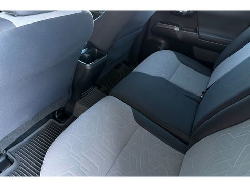 Certified 2023 Toyota Tacoma TRD Off-Road w/ Advanced Technology Package AWD/4WD image 13