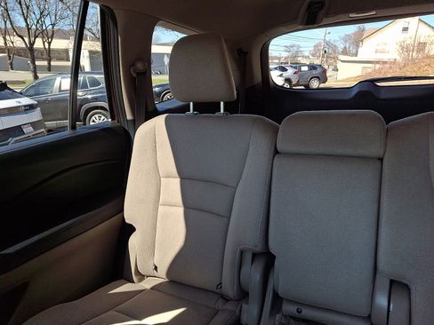 Certified 2017 Honda Pilot LX image 18