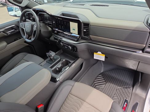New 2026 Chevrolet Silverado 1500 ZR2 w/ LPO, Dark Essentials Package AWD/4WD image 17