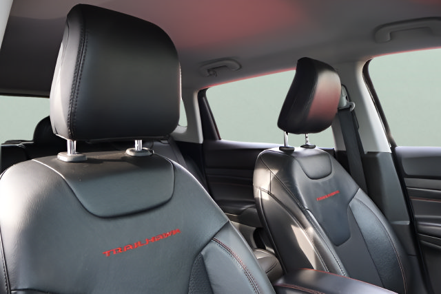 Used 2022 Jeep Compass Trailhawk AWD/4WD image 16