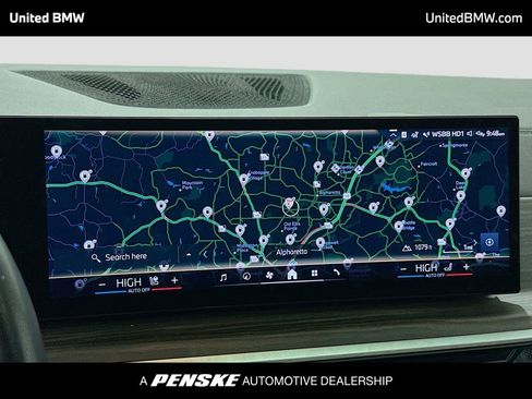 Used 2024 BMW X7 xDrive40i w/ Premium Package AWD/4WD image 10