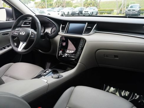 Used 2025 INFINITI QX50 Luxe AWD/4WD image 19