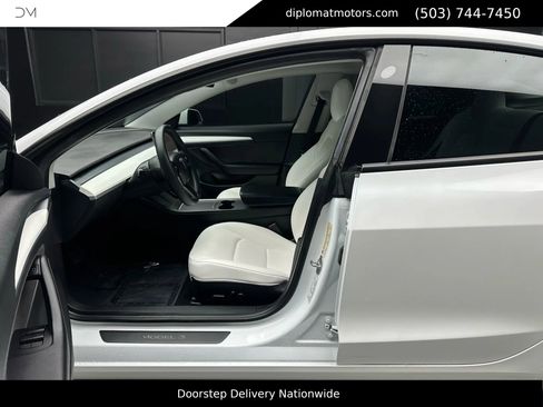 Used 2021 Tesla Model 3 Long Range image 17