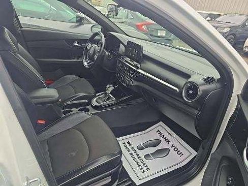 Used 2021 Kia Forte GT-Line w/ GT-Line Premium Package image 7