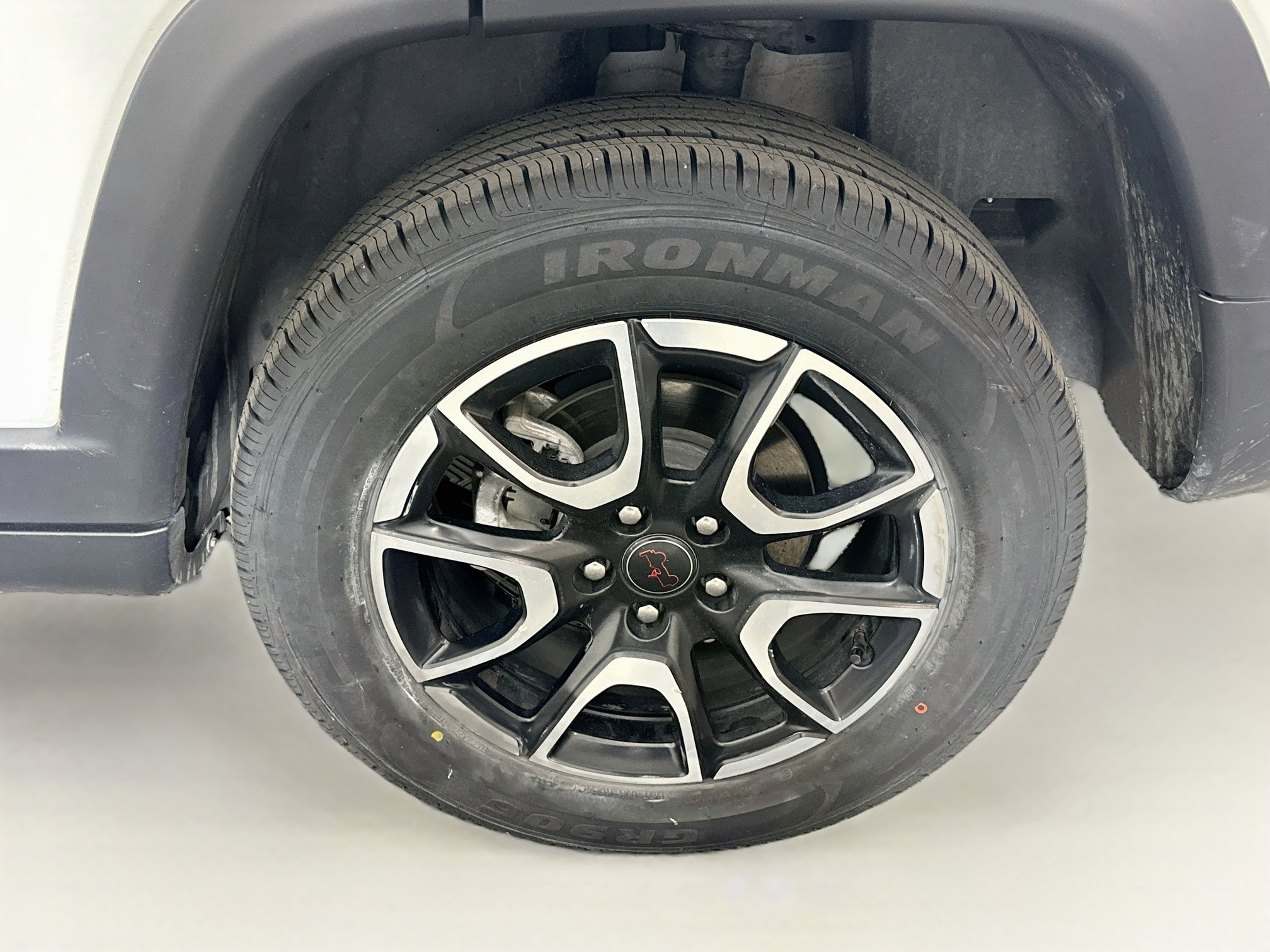 Used 2025 Jeep Compass Trailhawk AWD/4WD image 11