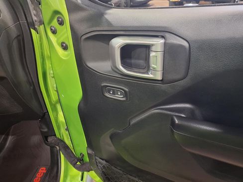 Used 2019 Jeep Wrangler Unlimited Rubicon AWD/4WD image 25