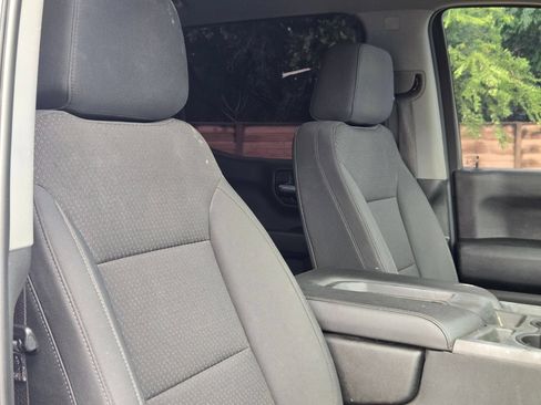 Used 2020 Chevrolet Silverado 1500 Custom w/ Custom Value Package RWD image 30