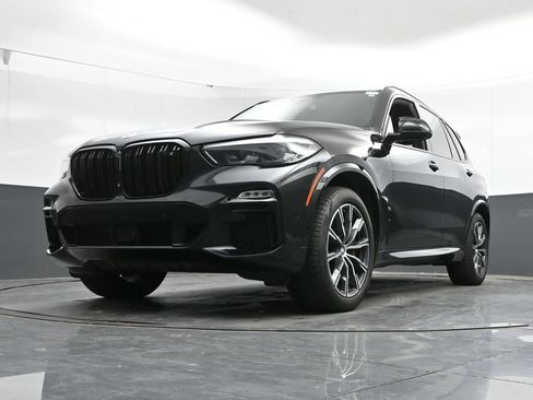 Used 2020 BMW X5 M50i AWD/4WD image 46