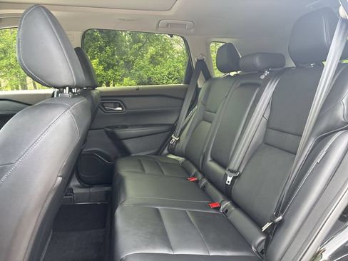 Certified 2023 Nissan Rogue SL w/ SL Premium Package AWD/4WD image 17