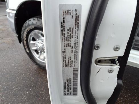 Used 2024 RAM 2500 Tradesman w/ Chrome Appearance Group AWD/4WD image 32
