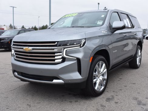 Used 2024 Chevrolet Tahoe High Country w/ Premium Package image 5