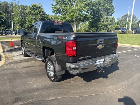 Used 2018 Chevrolet Silverado 2500 LT w/ LT Plus Package AWD/4WD image 8