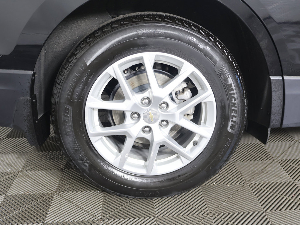 Used 2023 Chevrolet Equinox LT w/ LPO, Floor Liner Package FWD image 19