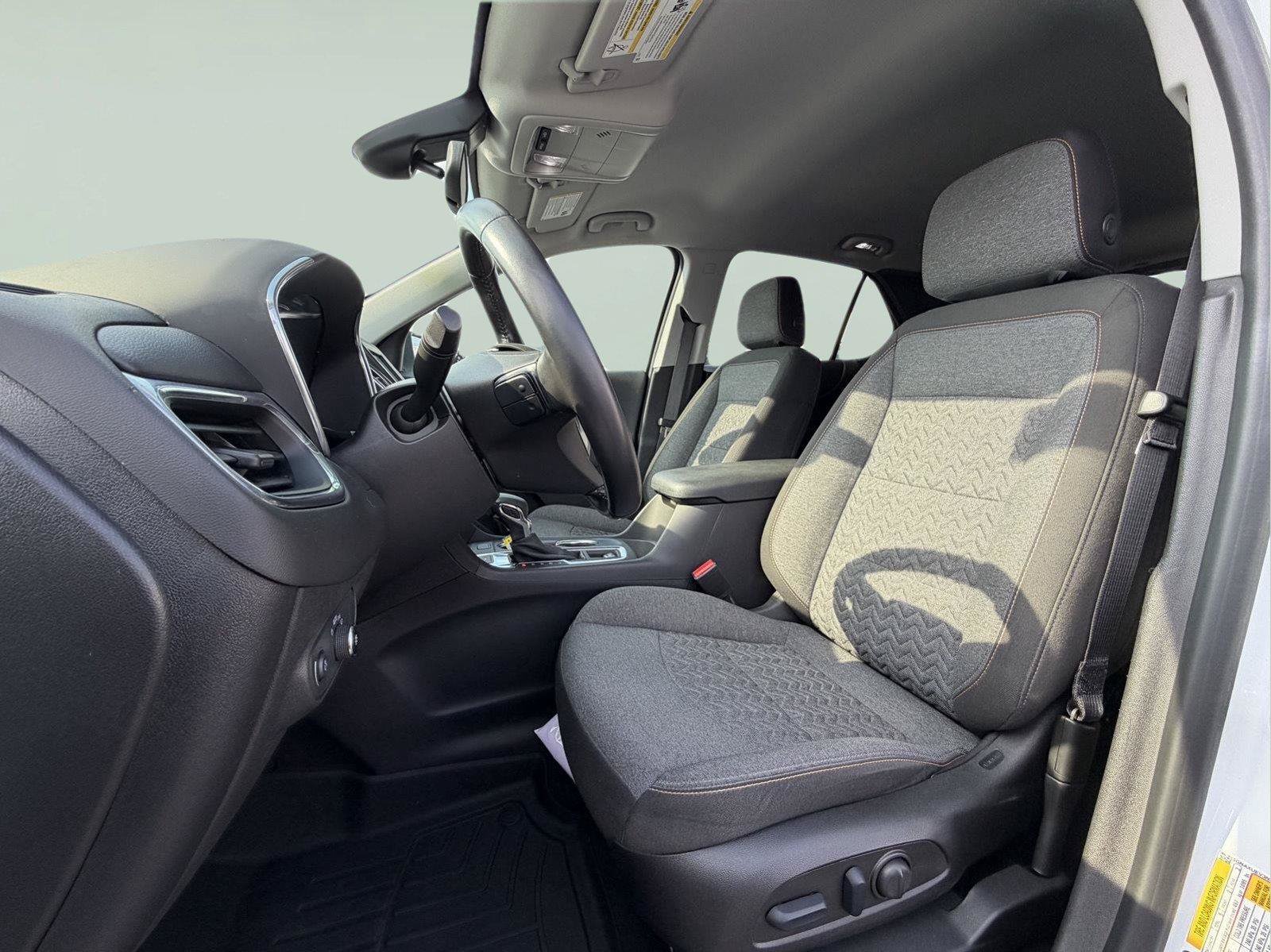 Used 2022 Chevrolet Equinox LT AWD/4WD image 22