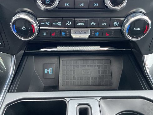 Used 2022 Ford F150 Lariat w/ Equipment Group 502A High AWD/4WD image 35