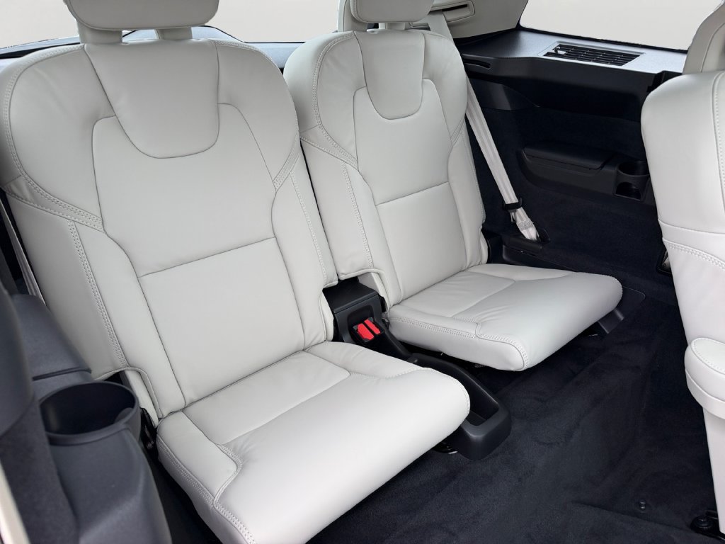 Used 2026 Volvo XC90 B6 Ultra w/ Lounge Package AWD/4WD image 10
