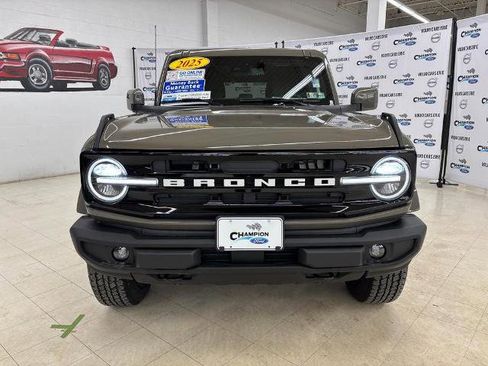 Certified 2025 Ford Bronco Outer Banks image 2