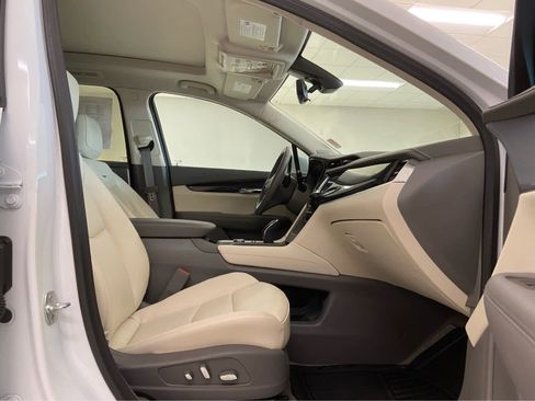 Used 2024 Cadillac XT6 Premium Luxury w/ Technology Package FWD image 21