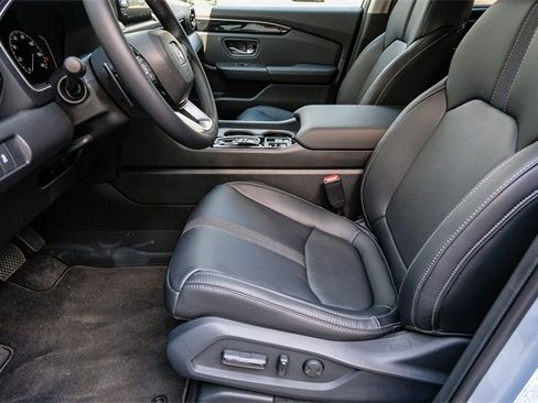 New 2025 Honda Pilot Touring image 27