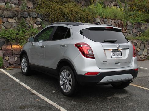 Used 2018 Buick Encore Preferred AWD/4WD image 7