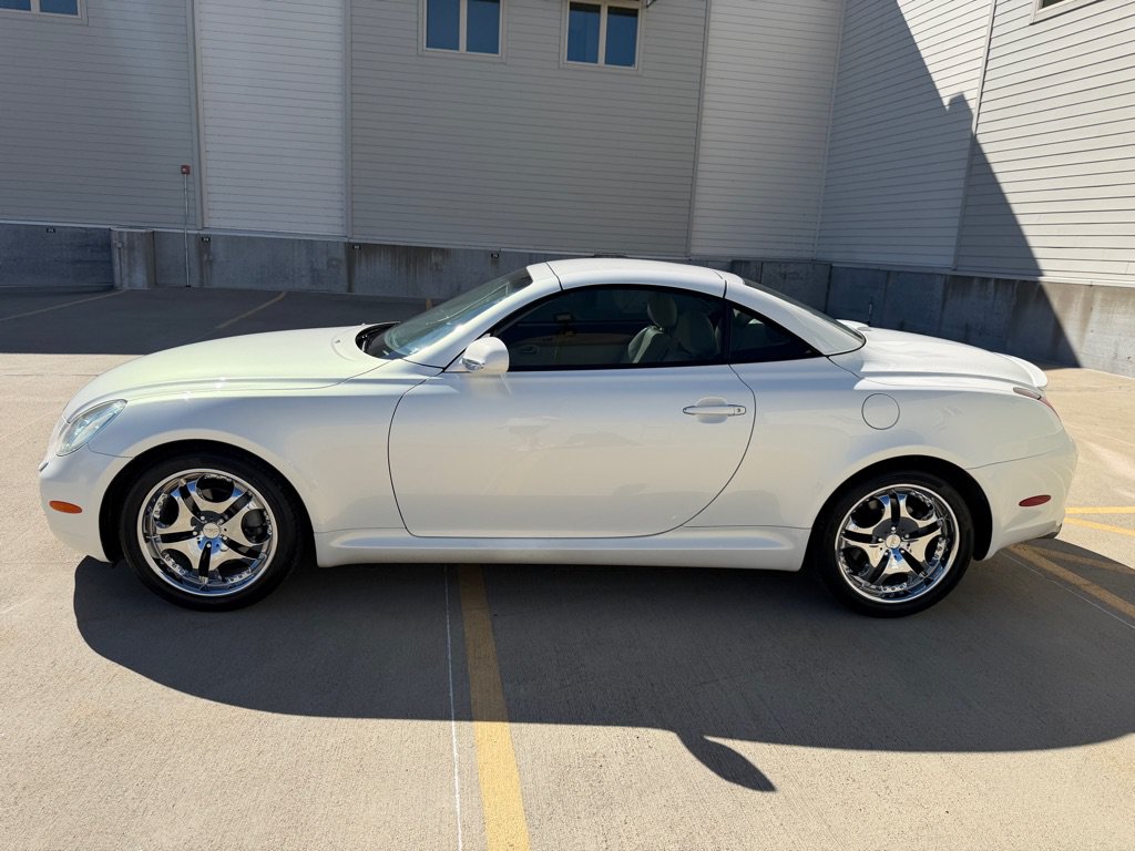 Used 2004 Lexus SC 430 Convertible w/ Preferred Accessory Pkg RWD image 30