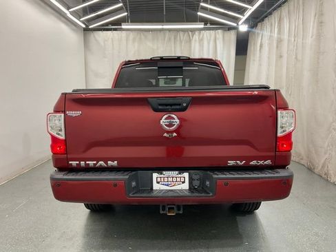 Used 2017 Nissan Titan SV AWD/4WD image 6