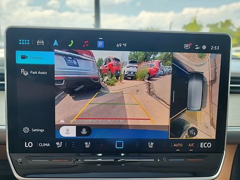 New 2025 Volkswagen ID. Buzz 1st Edition image 20