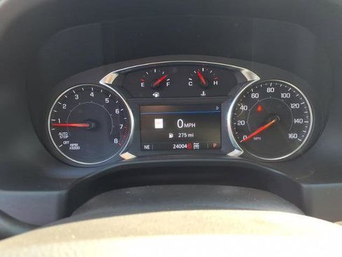 Used 2023 GMC Acadia SLT w/ Preferred Package AWD/4WD image 24