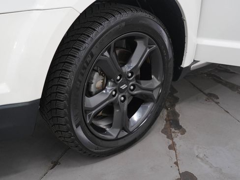 Used 2019 Dodge Journey Crossroad image 26