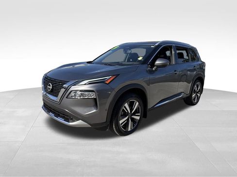 Used 2023 Nissan Rogue Platinum w/ Platinum Premium Package image 3