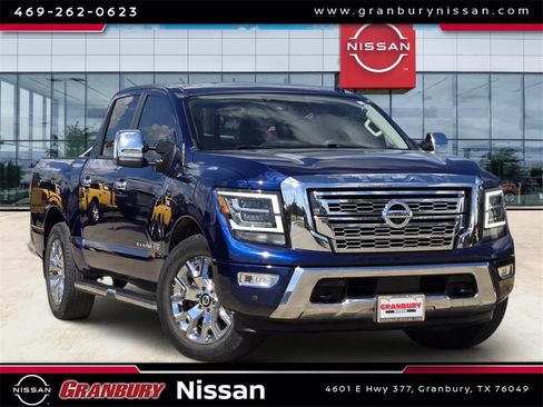 Used 2020 Nissan Titan SL w/ Moonroof Package image 1