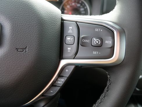 New 2026 RAM 1500 Big Horn AWD/4WD image 8
