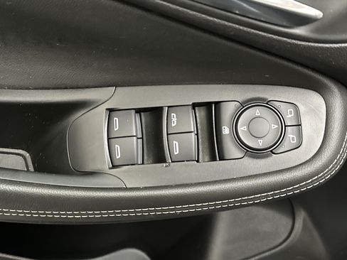 Used 2024 Buick Encore GX Preferred w/ Comfort Package AWD/4WD image 18