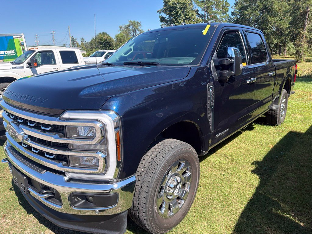 Used 2024 Ford F250 Lariat w/ Lariat Ultimate Package AWD/4WD image 1