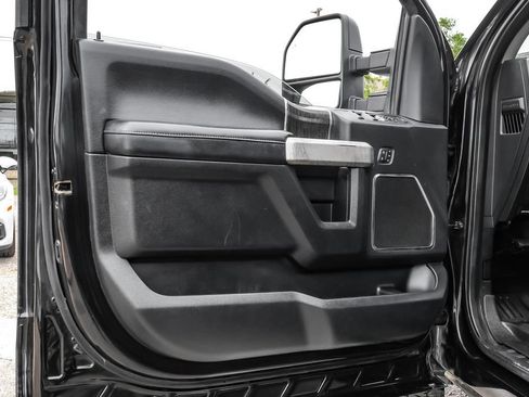 Used 2021 Ford F350 Lariat w/ Lariat Ultimate Package AWD/4WD image 45