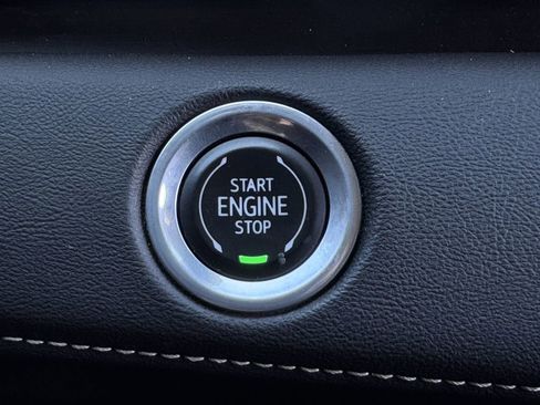 Used 2022 Cadillac Escalade ESV Sport w/ Touring Package image 20