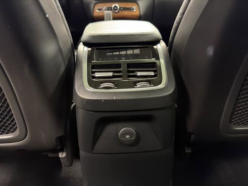 Used 2022 Volvo XC90 T8 Inscription Expression image 33