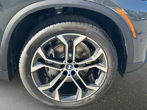 New 2026 BMW X5 sDrive40i image 10