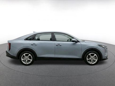 Used 2025 Kia K4 FWD image 11